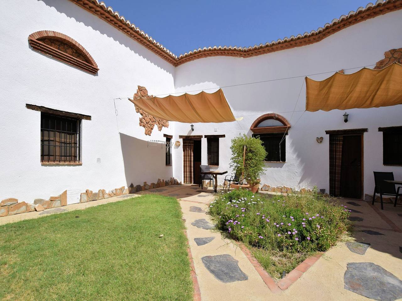 Maison troglodyte à Guadix avec piscine privée in El Bejarín, Guadix