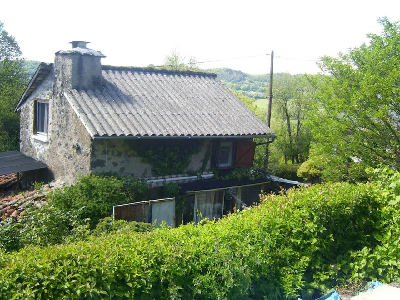 Maison de charme à Vezac avec vue sur la montagne in Vézac (Cantal), Région d'Aurillac