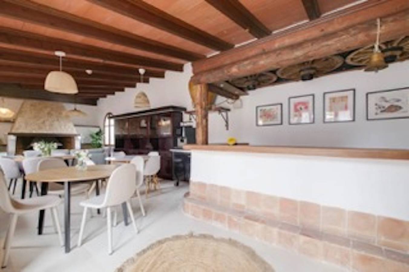 Holiday Home 'Mateo' with Shared Pool, Wi-Fi and Air Conditioning in Manacor, East Majorca