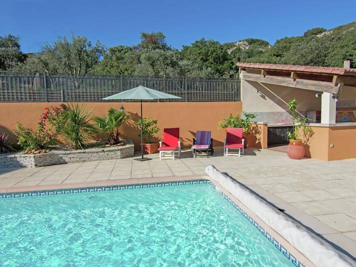 Modern Villa with Private Swimming Pool in Lédenon in Lédenon, Region de Nimes