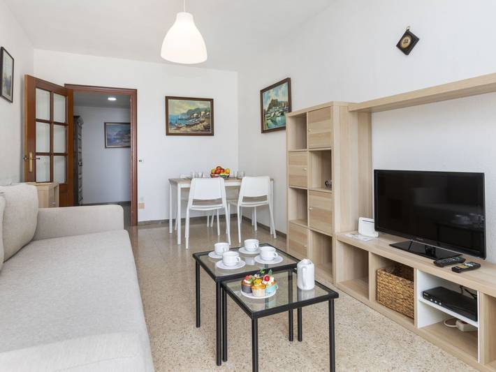 Ferienwohnung für 5 Personen, mit Garten und Balkon sowie Kinderpool in Blanes - 4