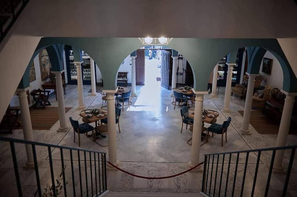 Villa Tela & Vino in Montilla, Córdoba Province