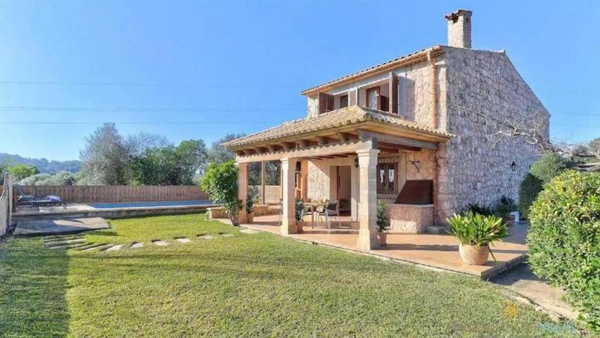 Finca mit Hund für 4 Personen, mit Terrasse und Pool sowie Garten in Pollença
