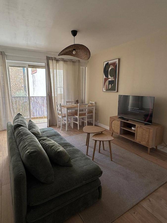 Gîte pour 4 personnes, avec balcon dans Gare De Nice Riquier