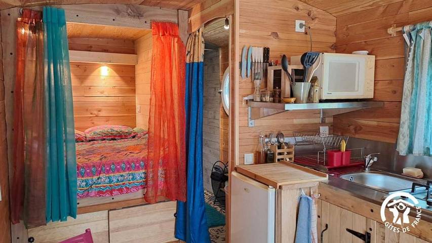 Location de vacances pour 2 personnes, avec jardin, animaux acceptés à Cambounès - 3