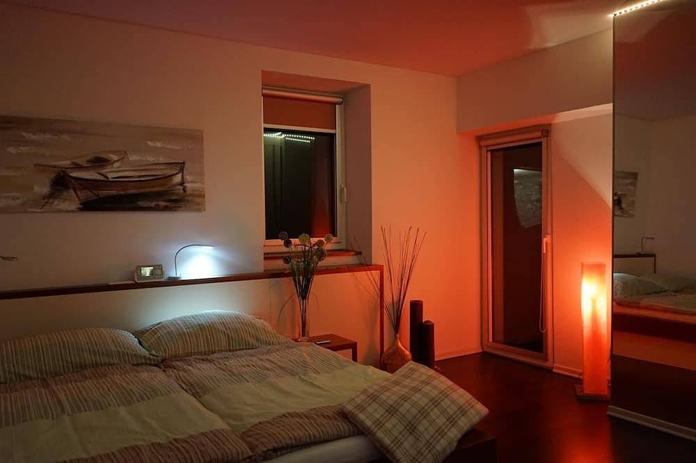 Ganze Wohnung, Luxuriöses Apartment direkt am Ufer des Ossiacher See mit großer Terrasse Wlan in Treffen am Ossiacher See, Gerlitzen