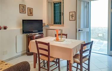 Holiday Apartment for 2 People in Castellina Marittima, Pisa Province, Photo 1