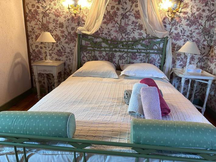 Maison de campagne pour 3 personnes, avec jardin ainsi que terrasse et vue dans Rouy