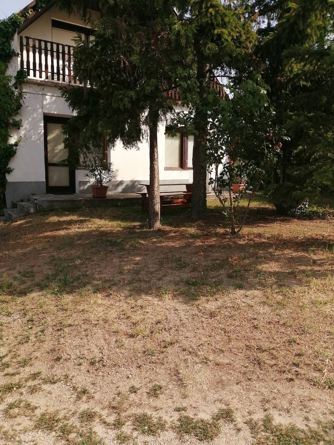 Ganzes Studio, Studio mit großem gepflegtem Garten  in Gyenesdias, Balaton Hochland Nationalpark