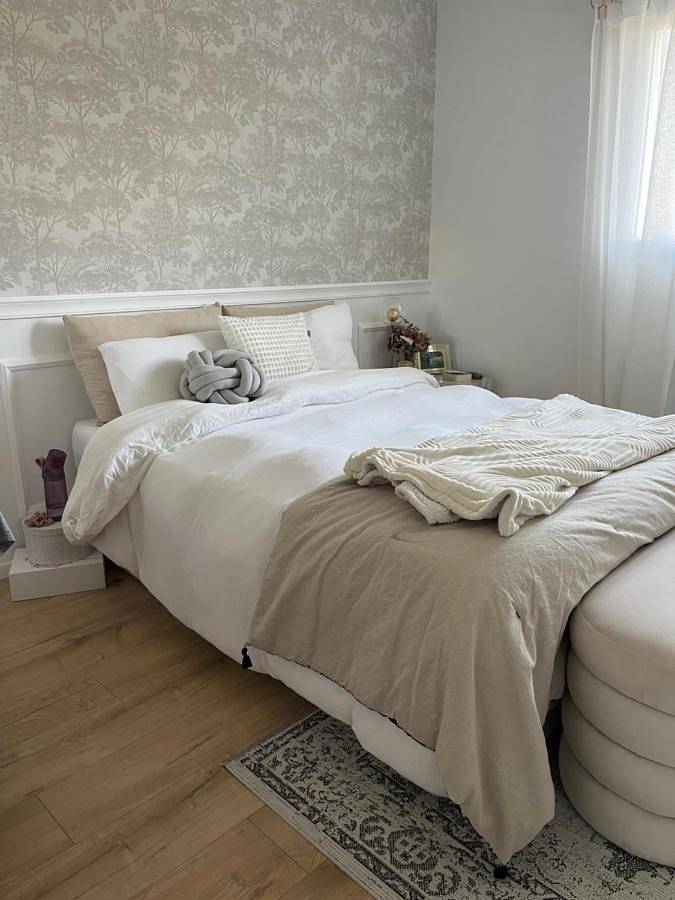 Quadruple Room with Private Bathroom in Savigné-l'Évêque, Sarthe