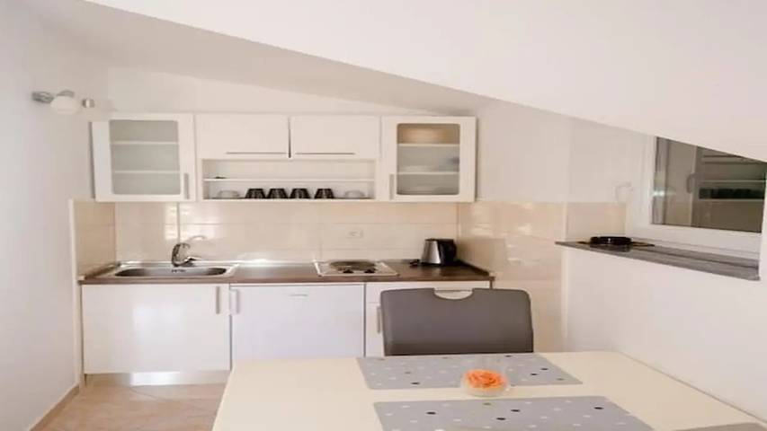 Ferienwohnung für 3 Personen, mit Garten in Podstrana - 3