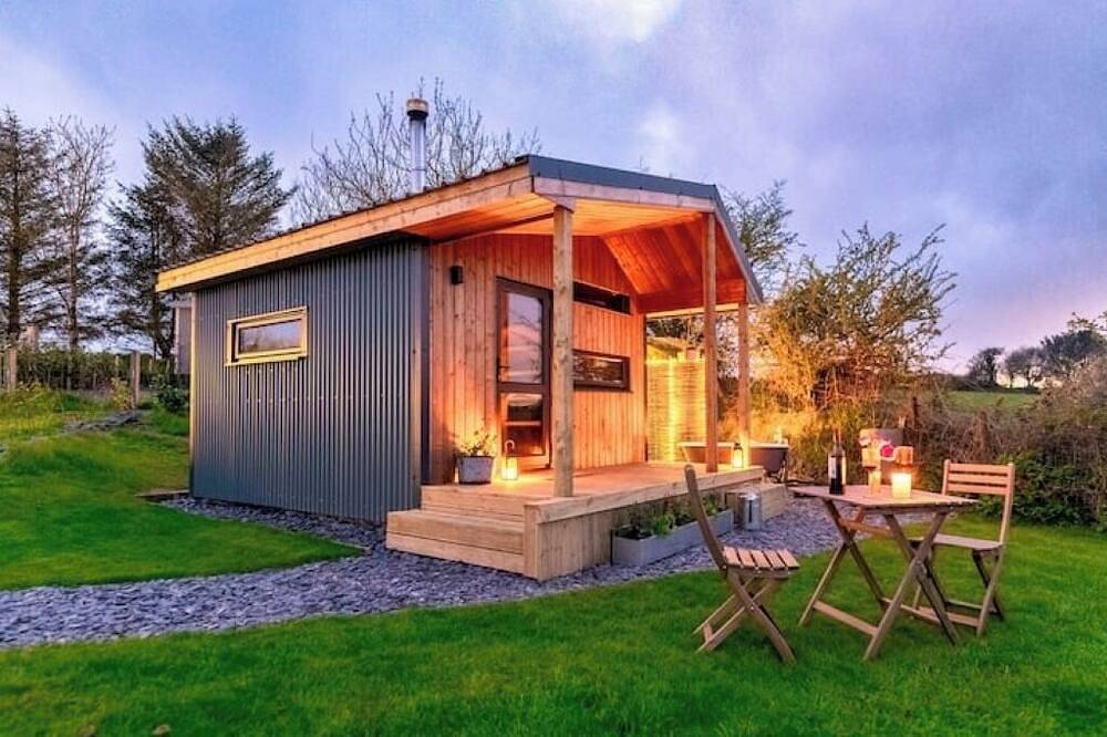 Log Cabin for 2 People in Cornwall, South West England