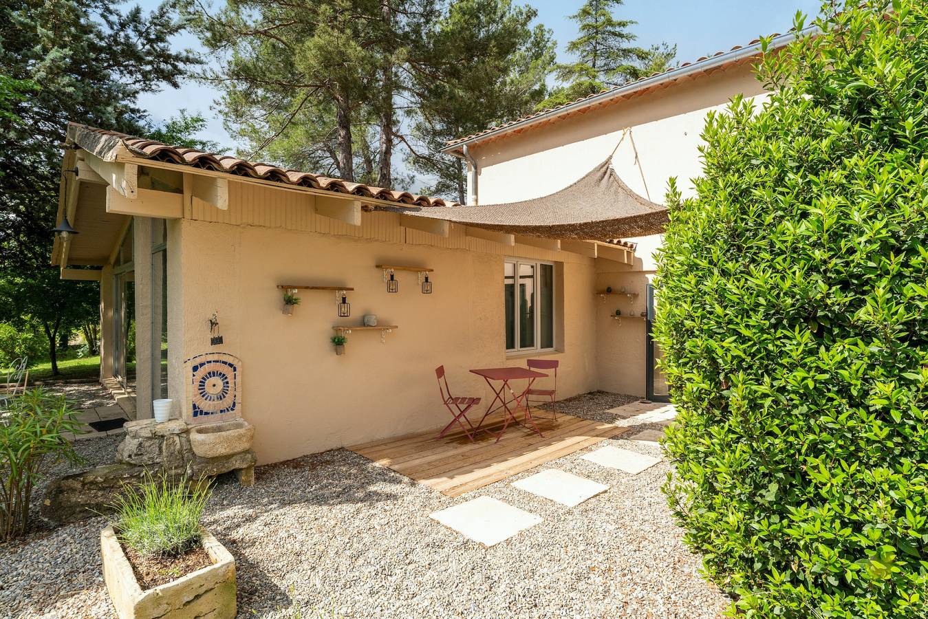 Hel leilighet, Cottage with Pool at the Foot of the Vineyards in the Luberon – Maison Marvic Laurier T2 in Apt, Parc naturel régional du Luberon