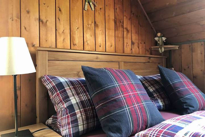 Ferienhaus für 4 Personen, mit Terrasse und Whirlpool sowie Garten im Erzgebirge - 2