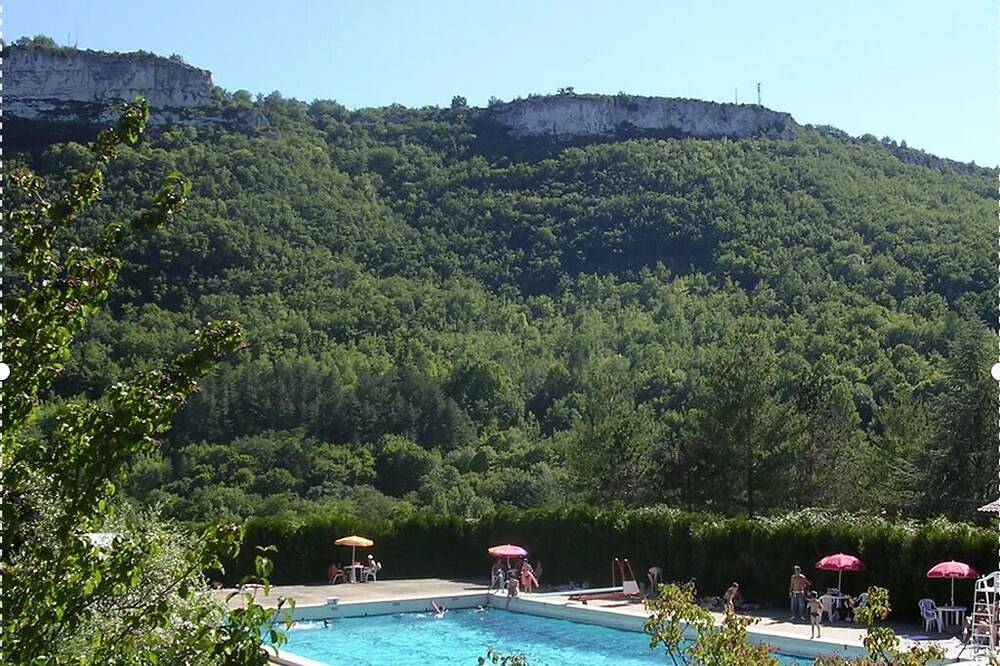 Maison D’Artist, 5 minutes from St Antonin Noble Val with Swimming River & Pools in Saint-Antonin-Noble-Val, Macizo Central