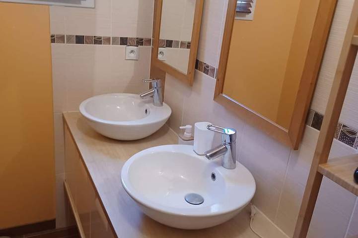 Location de vacances pour 6 personnes, avec jacuzzi et jardin dans Arthès - 4