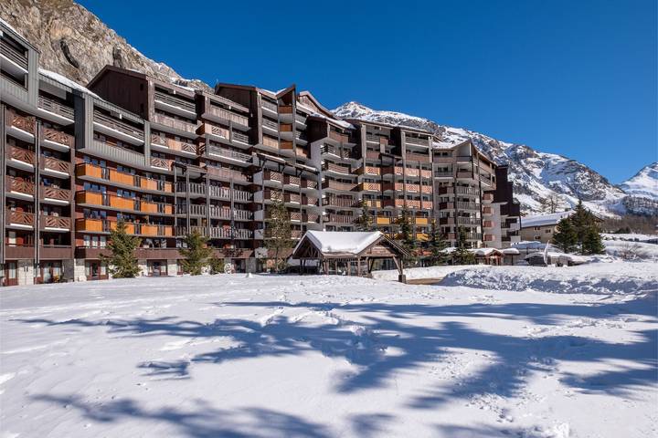 Gîte pour 4 personnes, avec vue ainsi que balcon et sauna, animaux acceptés à Val-d'Isère