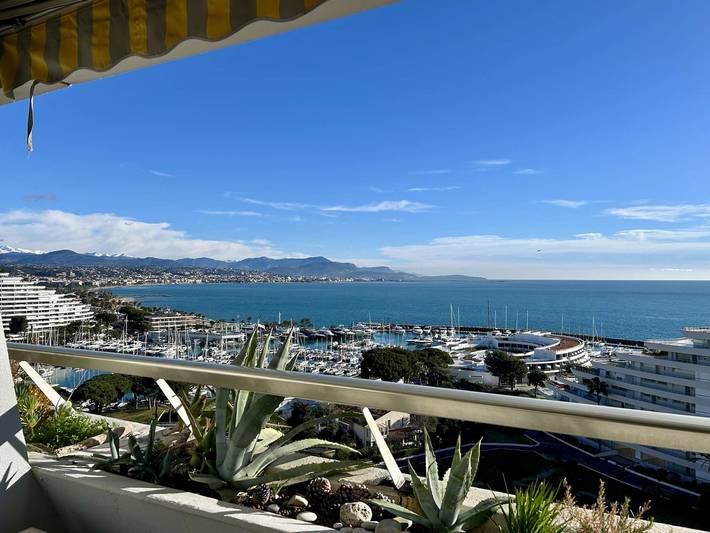 Appartement entier, Studio moderne, 2 couchages, climatisé avec parking à Villeneuve Loubet Plage in Villeneuve-Loubet Plage, Villeneuve-Loubet