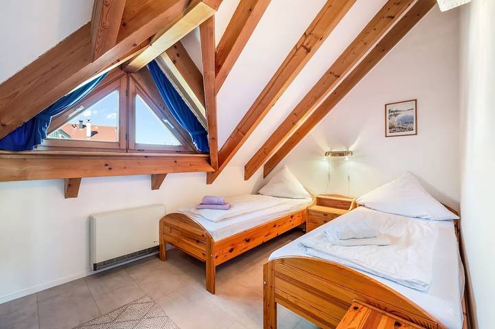 Ganze Wohnung, Ferienwohnung Kuprella 2 - familienfreundlich mit Liegewiese und Seezugang in Strandbad Nonnenhorn, Nonnenhorn