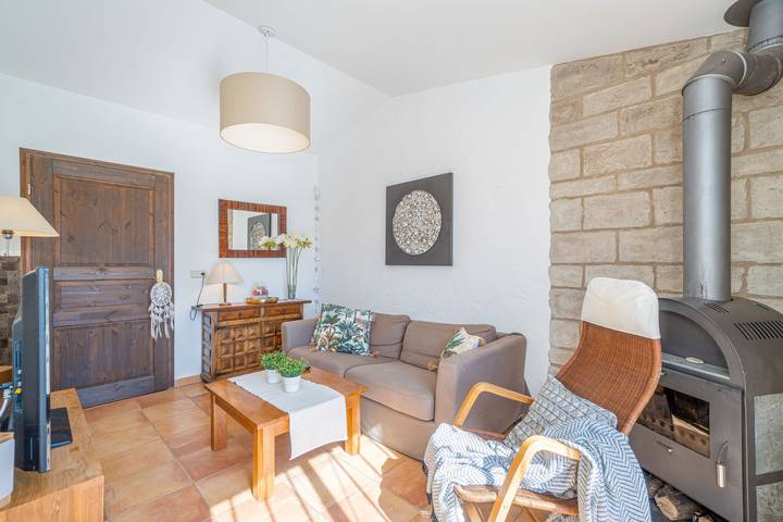 Casa rural para 6 personas, con terraza, Se admiten mascotas en Ampuriabrava - 4