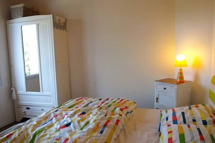 Location de vacances pour 6 personnes, avec jardin et terrasse, animaux acceptés dans Hourtin Plage - 3