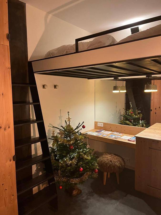 Appartement de vacances pour 2 personnes, avec jardin ainsi que vue et balcon, animaux acceptés