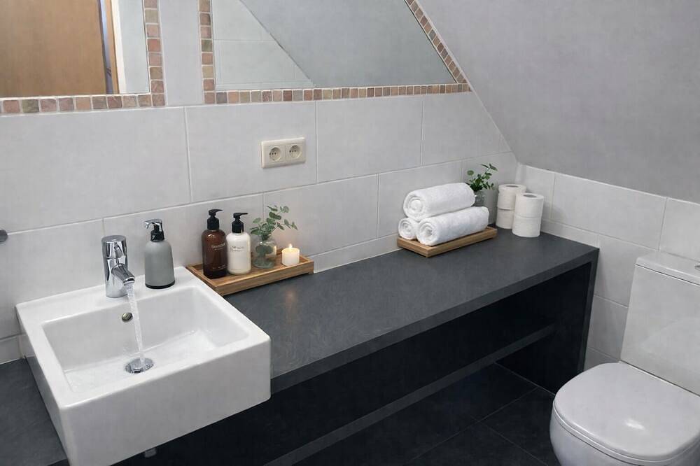Le refuge de Séve: estate with games room and jacuzzi, ideal for families in Momignies, Hennegau