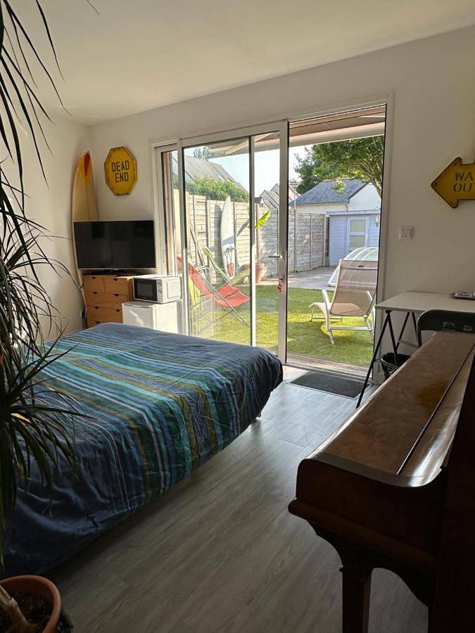 Gîte pour 2 personnes, avec piscine ainsi que jardin et terrasse à Bouchemaine - 3