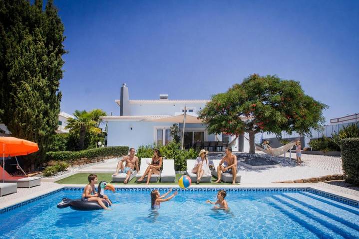 Ferienhaus mit meerblick für 10 Personen, mit Balkon und Terrasse sowie Garten und Pool in Lagos