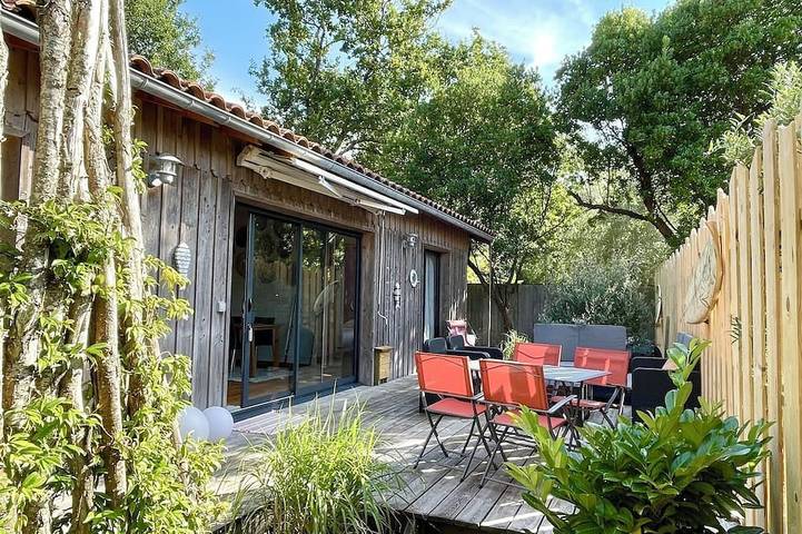 Chalet pour 4 personnes, avec jardin et terrasse au Cap Ferret