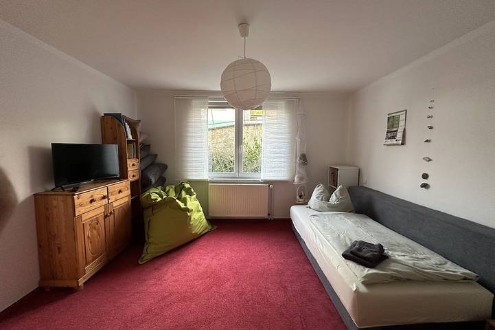 Ganze Wohnung, Helle, moderne, große Ferienwohnung in Südhanglage im Heilklimatischen Kurort in Friedrichroda, Rennsteig