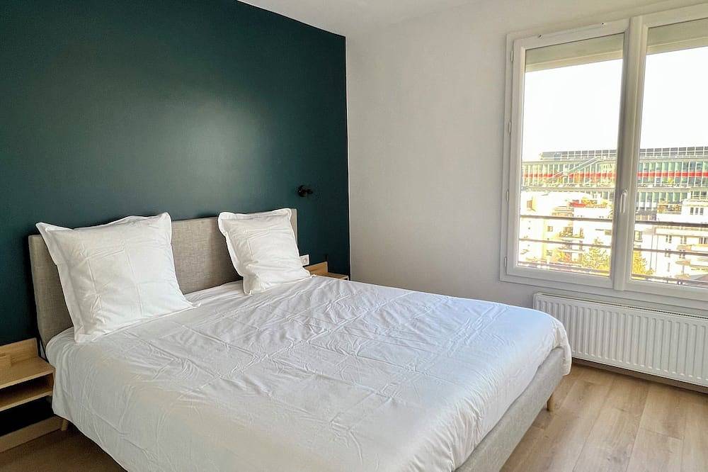 Entire apartment, Paris - Vue Tour Eiffel - Appartement Neuf et Moderne - Métro Ligne 4 in Montrouge, Hauts-de-Seine