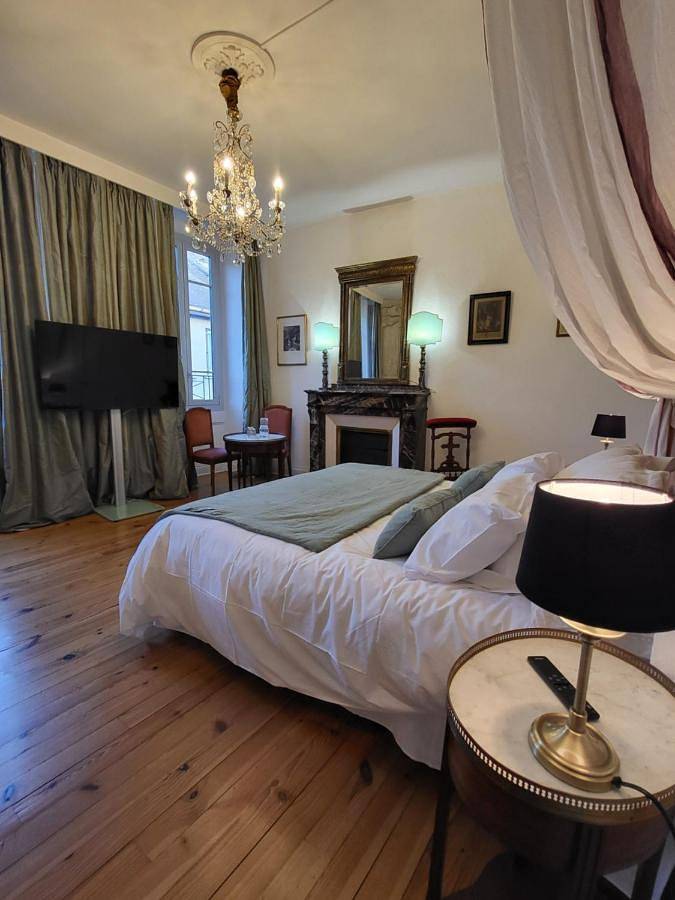 Chambre d’hôte pour 2 personnes, avec jardin et vue, animaux acceptés à Bagnères-de-Bigorre - 2