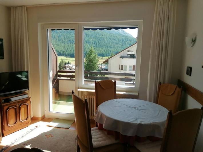 Ferienwohnung für 2 Personen, mit Balkon und Ausblick in Pontresina - 2