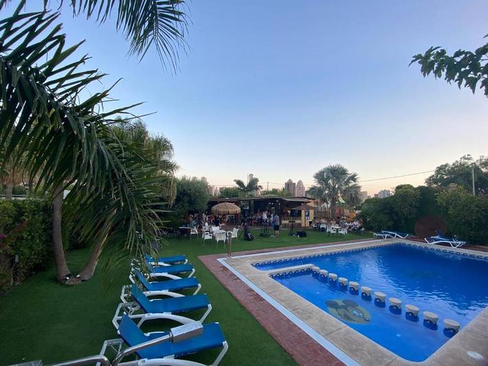 Camping pour 6 personnes, avec piscine et jardin, adapté aux familles à Benidorm - 2