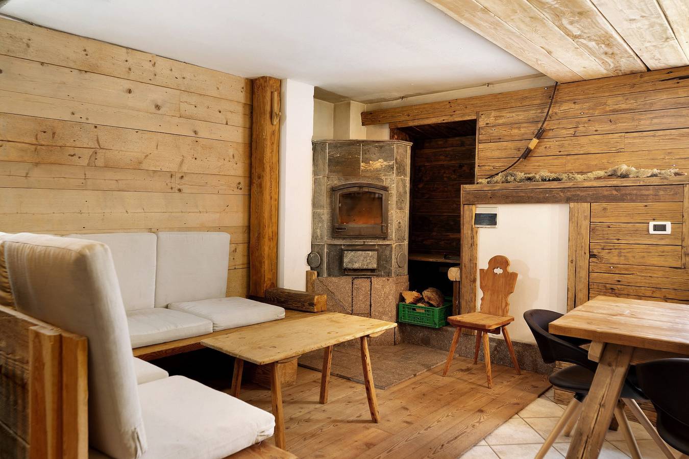 Chalet 'Baita Dal Bigolaro' met Uitzicht op de Bergen, Privétuin en Balkon, foto 10