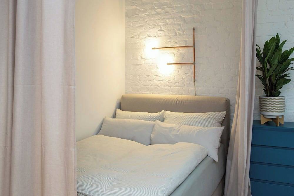 Ganze Wohnung, Charming Urban Retreat: A Gem in the Heart of Wedding at Vibrant Leopoldplatz in Wedding Berlin, Berlin