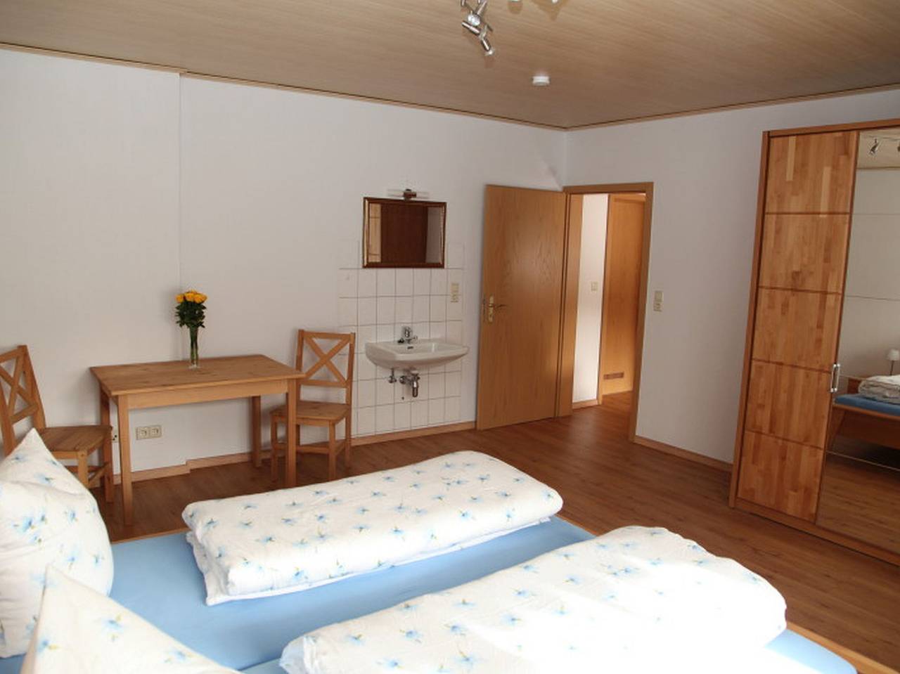Ganze Wohnung, Ferienwohnung 'Fuchsbau' mit Bergblick, Balkon und Wi-Fi in Mühlenbach, Mittlerer Schwarzwald