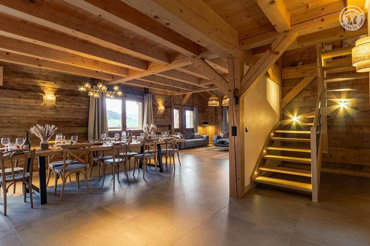 Chalet pour 13 personnes, avec terrasse à Notre-Dame-de-Bellecombe - 2