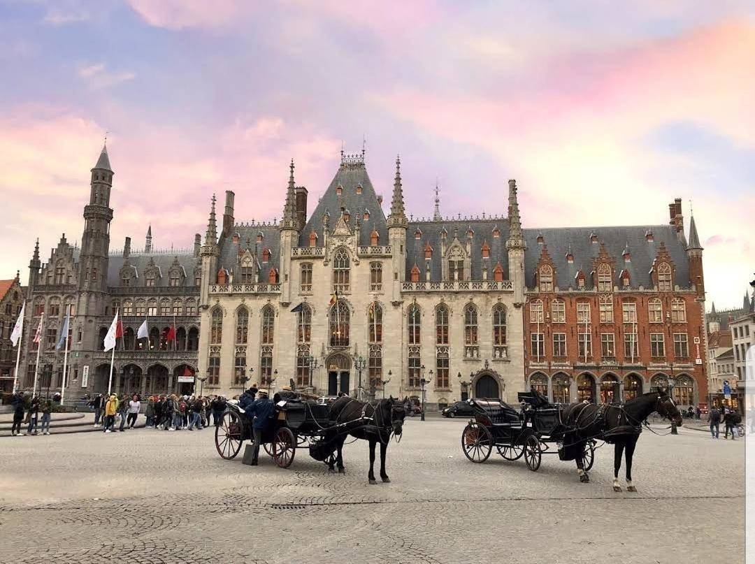 Double Room with Balcony in Assebroek, Brujas