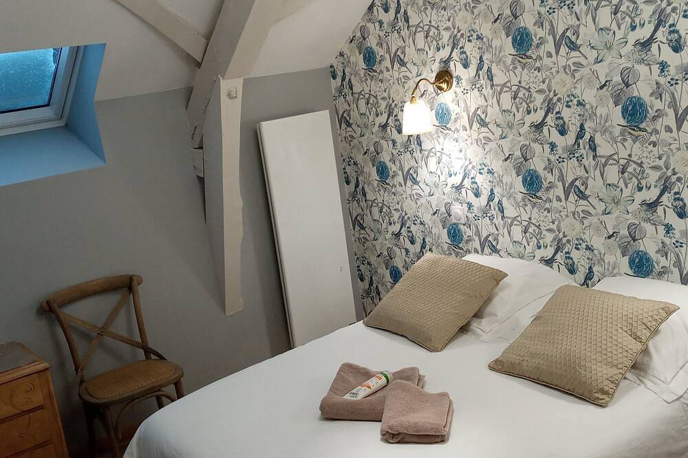 5 Rooms For A Green Vacation in Avesnes-sur-Helpe