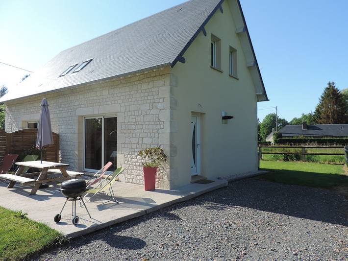 Gîte pour 4 personnes, avec terrasse et jardin