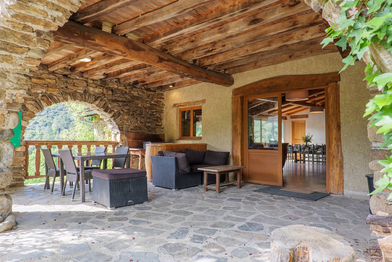 Casa vacacional 'La Guaribote' con vistas a la montaña, terraza privada y Wi-Fi in Beaumont (Ardèche), Parc naturel régional des Monts d'Ardèche