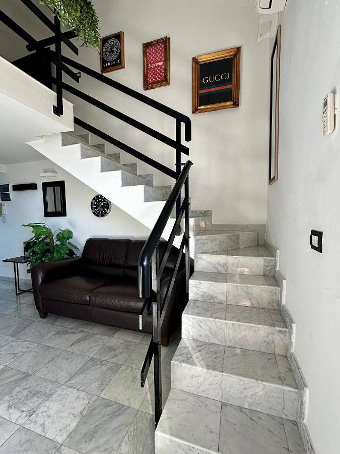 Appartamento per 4 persone, con piscina e panorama nonché sauna a Prato