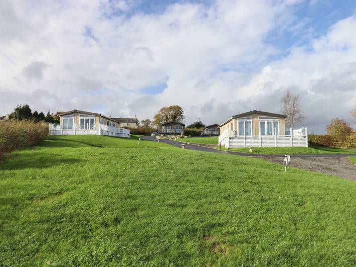 Cottage for 4 people, with Garden and Pool in Newton Abbot