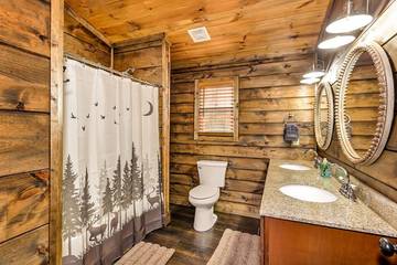 Log Cabin for 6 Guests in Lake Guntersville, Alabama, Picture 4