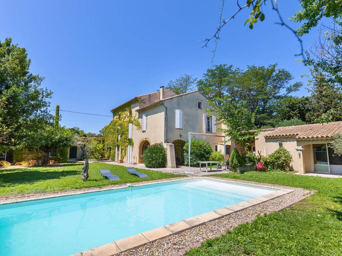 Mas provençal - Idéal familles & amis - Piscine privée - 3 suites - Avignon & Châteauneuf-du-Pape - Parking privé gratuit in Bédarrides, Vaucluse