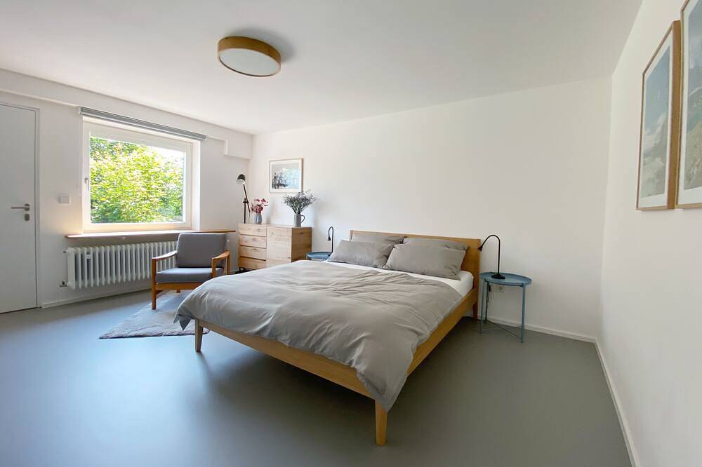 Ganze Wohnung, Stilvolles Apartment mit Bergblick-Hütte und Garten in Wolfratshausen in Wolfratshausen, Tölzer Land