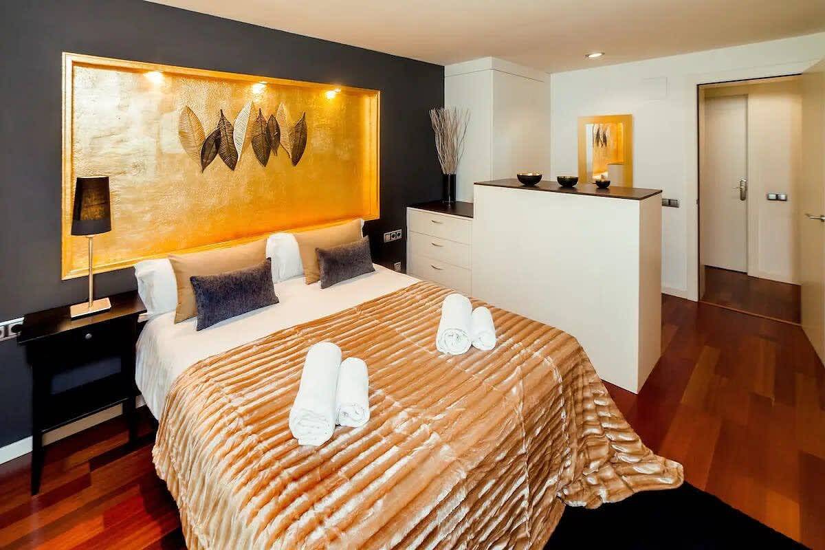 Appartamento per 8 Persone in Eixample, Barcellona