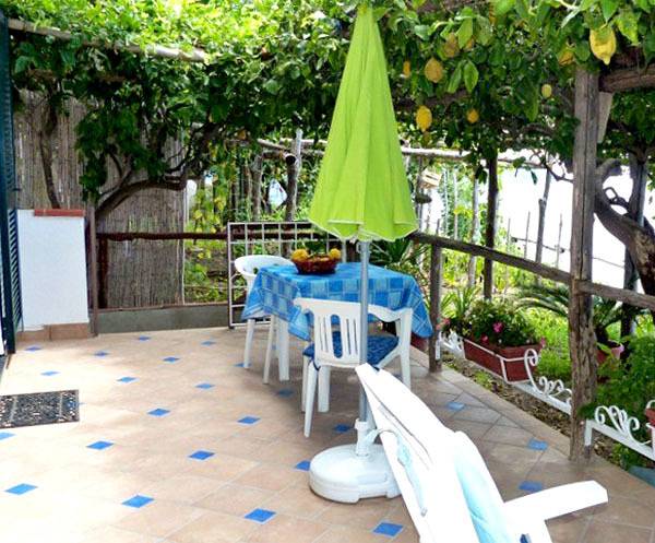 Appartamento intero, Appartamento vacanze per 3 persone con giardino in Castiglione, Ravello